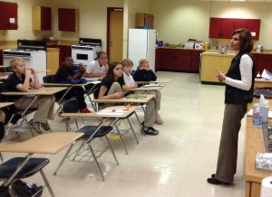Mayor Hilda Curry talks with our 6th grade students about their service project.  