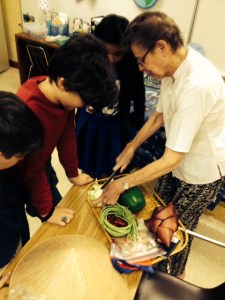 Cutting a papaya, fruit from Vietnam.